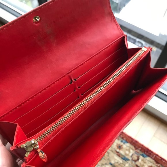 Louis Vuitton Monogram Patent Leather Wallet - Picture 6 of 7